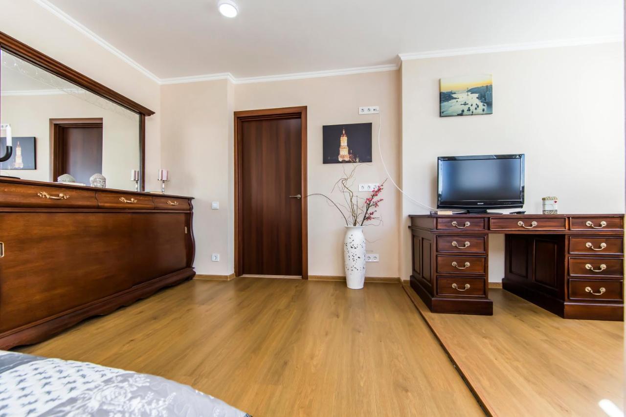 Super Comfort Flat For You Near The Metro. Kyiv Exterior photo