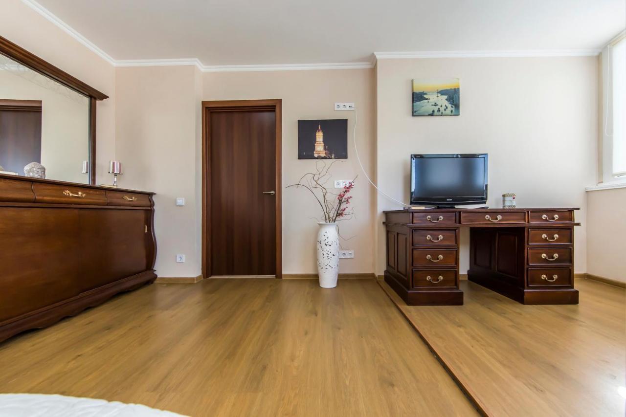 Super Comfort Flat For You Near The Metro. Kyiv Exterior photo